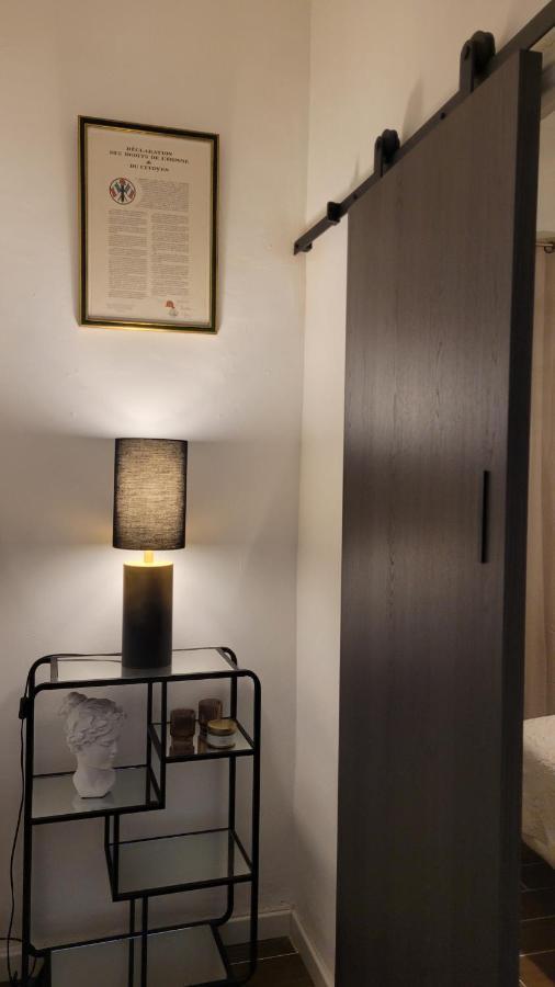 La Loge De Madame Soleil Apartment Оранж Екстериор снимка